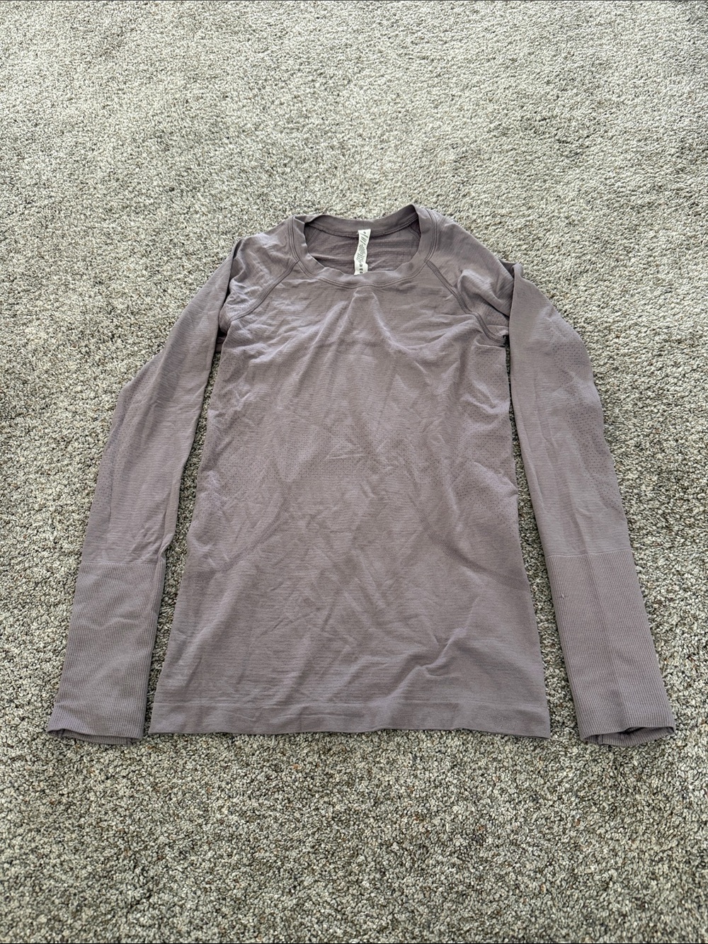 Lululemon Athletica Women’s Swiftly Tech Long Sleeve Shirt Purple size 4